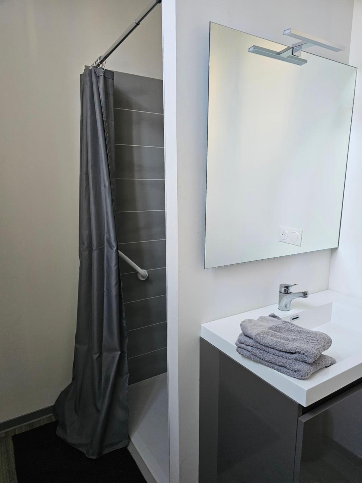 Maurs Logement Centre Ville מראה חיצוני תמונה